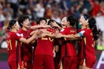 中国女足首发变化：轮换6人，门将彭诗梦继续先发，张琳艳出战
