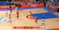 首秀不错仍难挽败局！拉科塞维奇19中11空砍32分16板3助