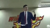 下赛季不再担任广东男篮主帅！杜锋指导此前名场面：20分算个屁啊